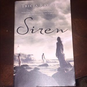 Siren by Tricia Rayburn Book